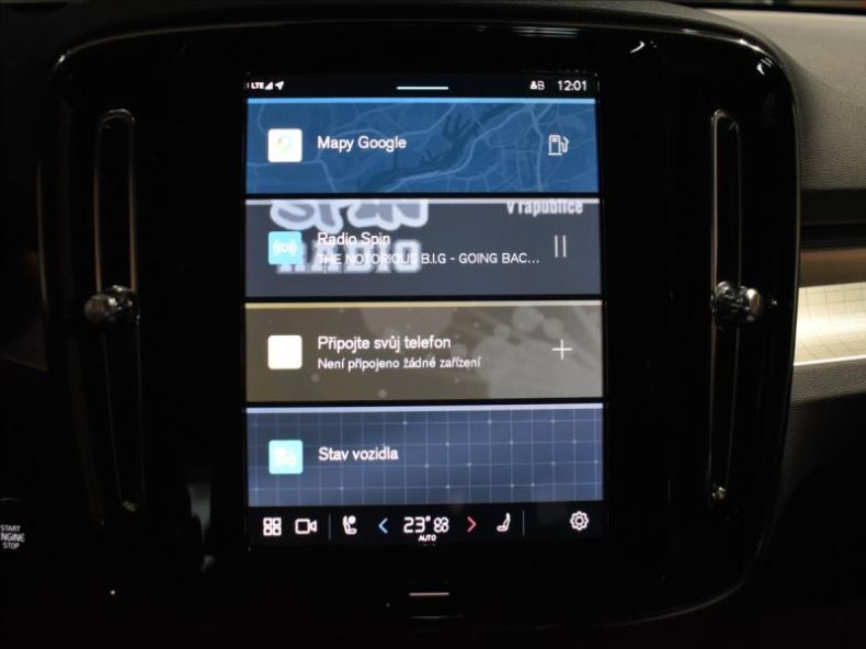 Volvo XC40 - hlavní fotka