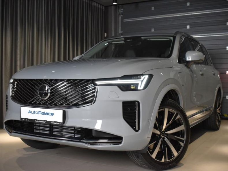 Volvo XC90 - hlavní foto