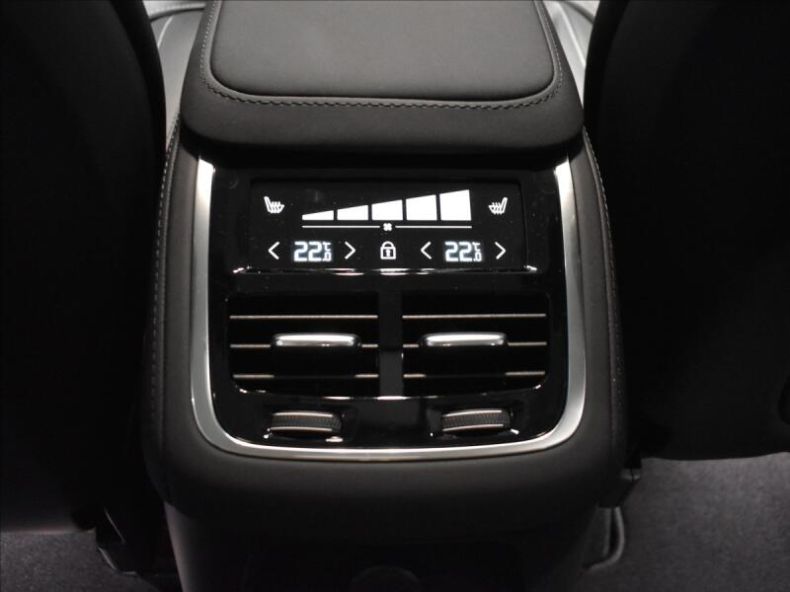 Volvo XC90 - hlavní fotka