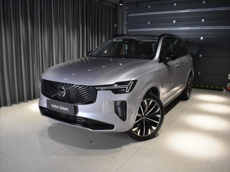 Volvo XC90 - hlavní foto