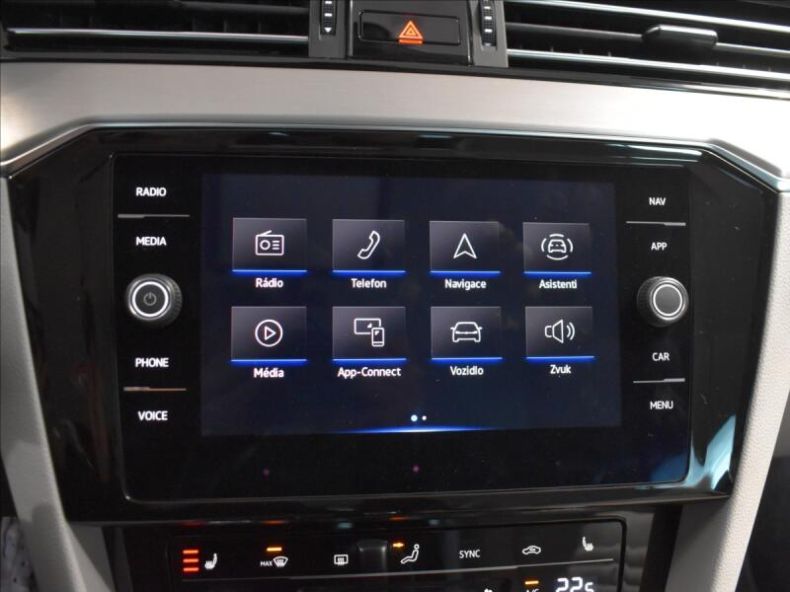 Volkswagen Passat - hlavní fotka