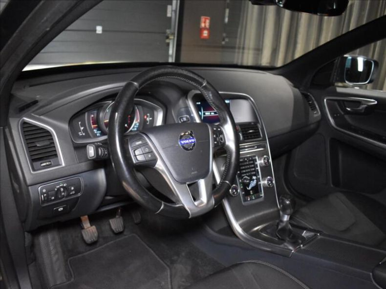 Volvo XC60 - hlavní fotka