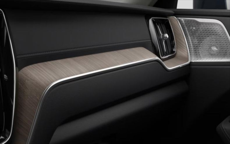 Volvo XC60 - hlavní fotka