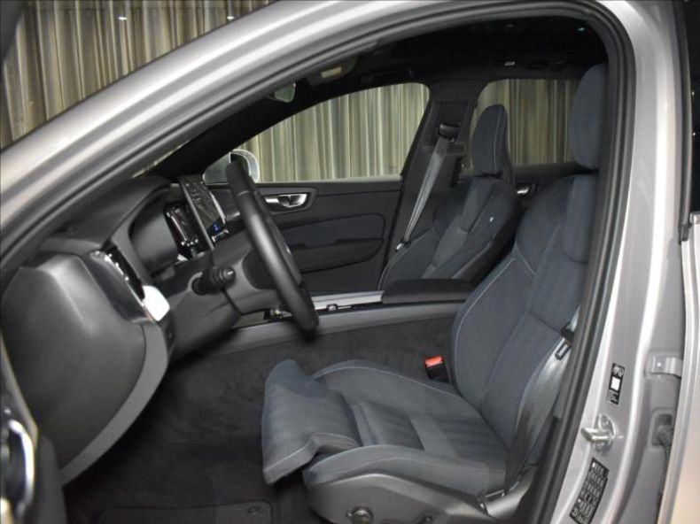 Volvo XC60 - hlavní fotka