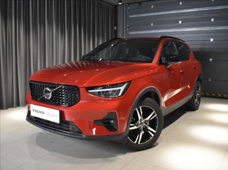 Volvo XC40 - hlavní fotka