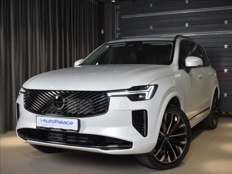 Volvo XC90 - hlavní foto