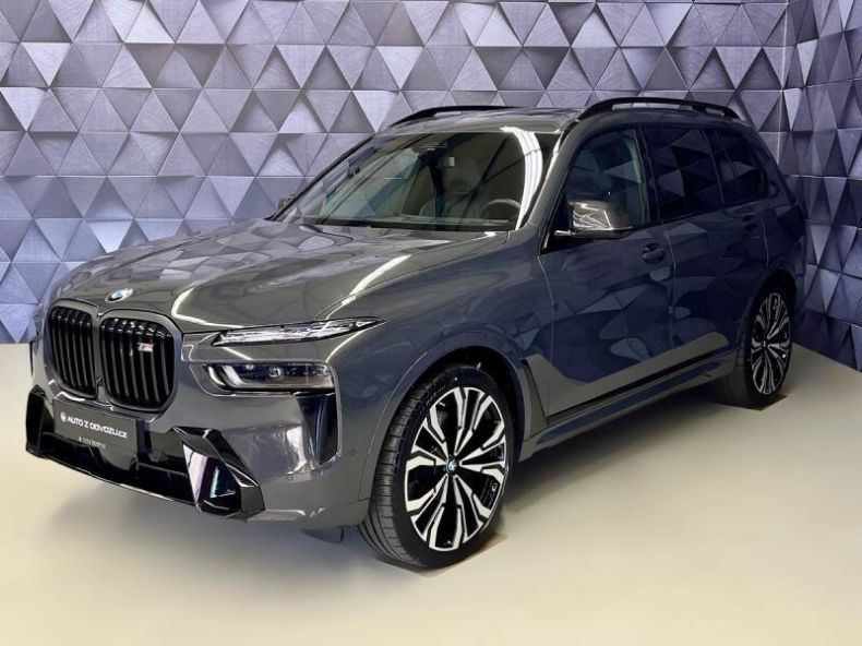 BMW X7 - hlavní foto