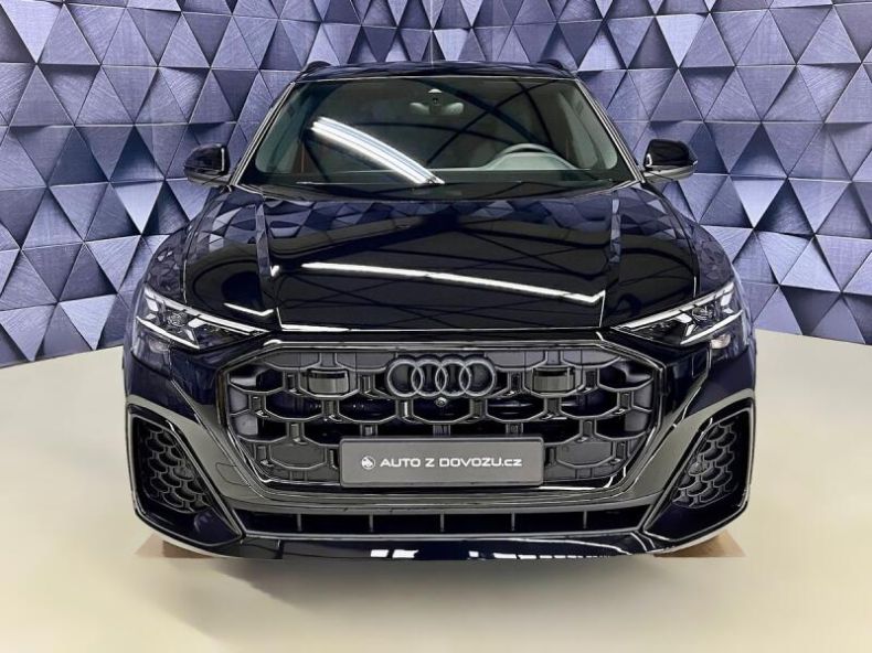 Audi Q8 - hlavní fotka
