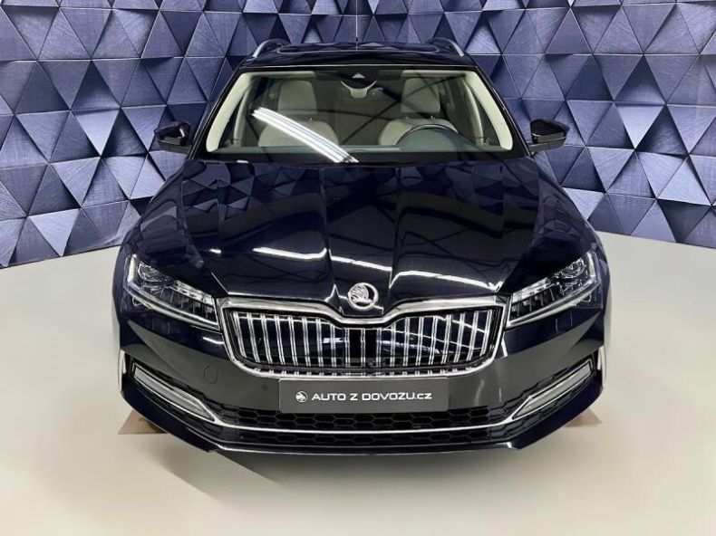 Škoda Superb - hlavní fotka