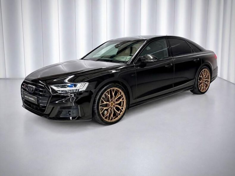 Audi S8 - hlavní foto