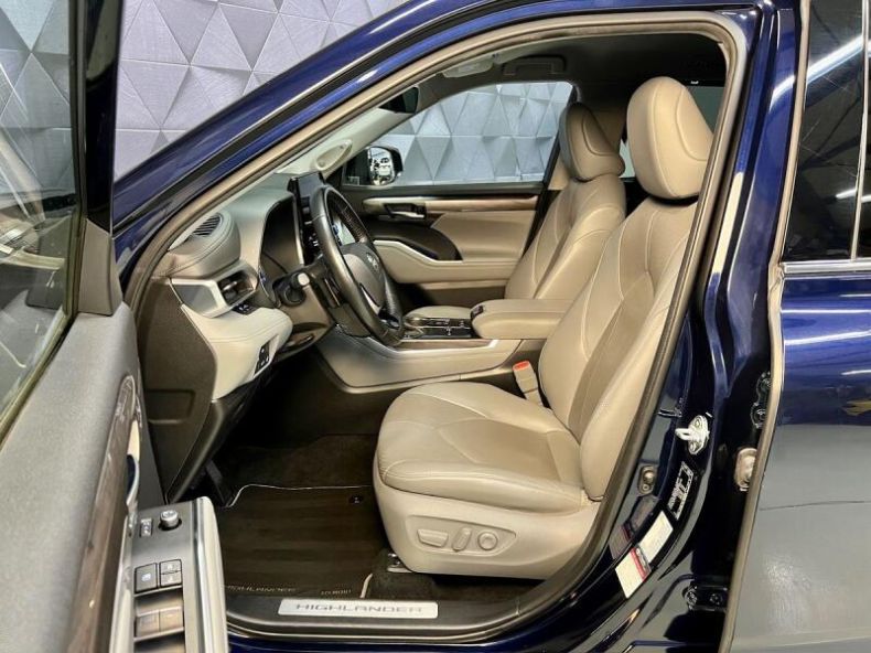 Toyota Highlander - hlavní fotka