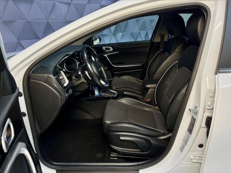 Kia Cee'd - hlavní fotka