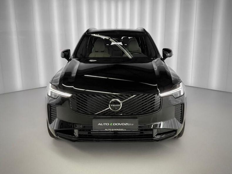 Volvo XC90 - hlavní fotka