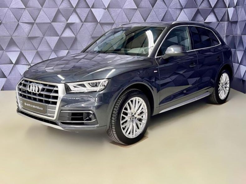 Audi Q5 - hlavní foto