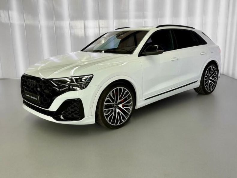 Audi Q8 - hlavní foto