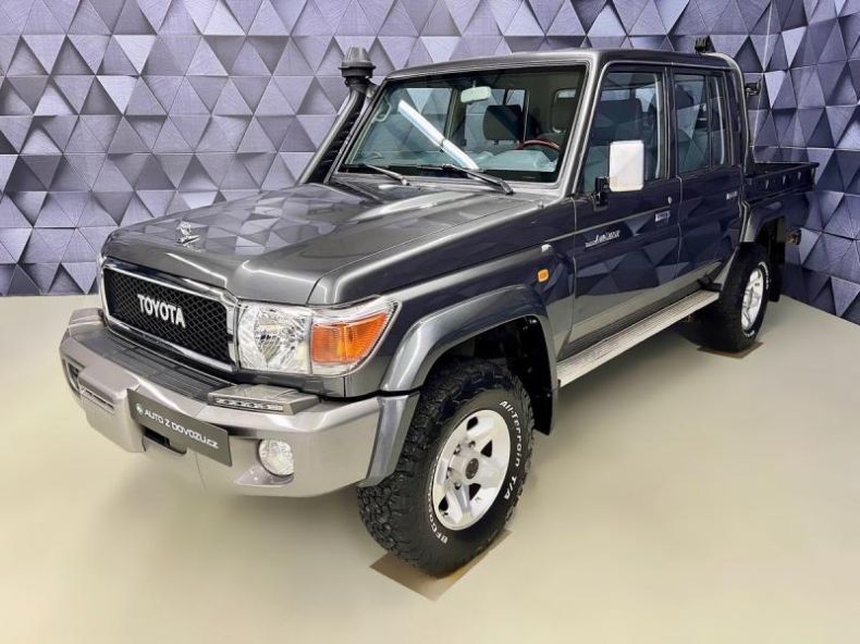 Toyota Land Cruiser - hlavní foto
