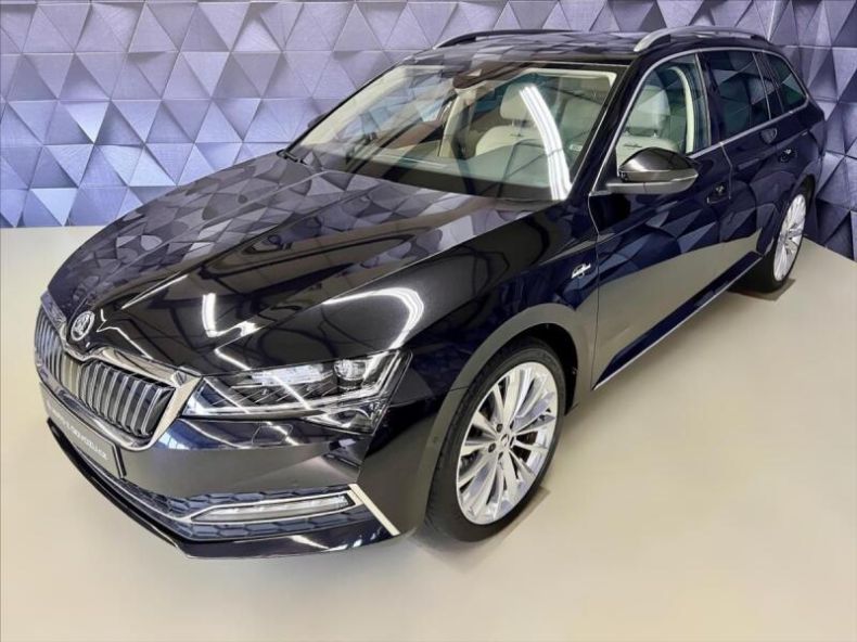 Škoda Superb - hlavní foto