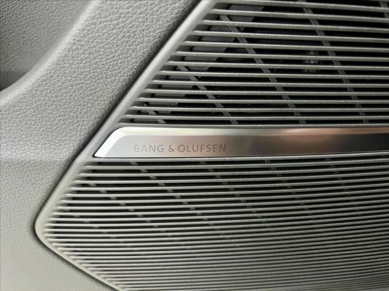 Audi SQ7 - hlavní fotka