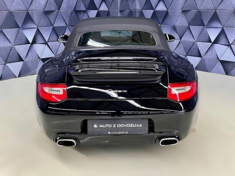 Porsche 911 - hlavní fotka