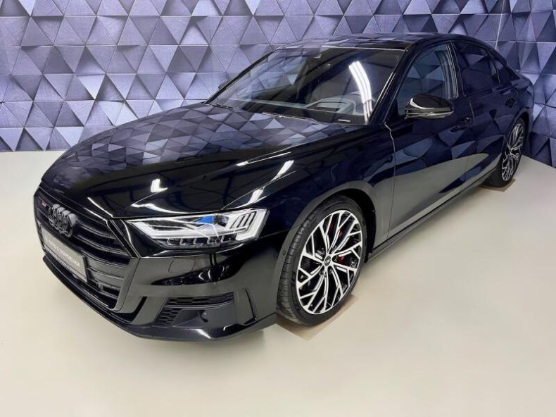 Audi S8 - hlavní foto
