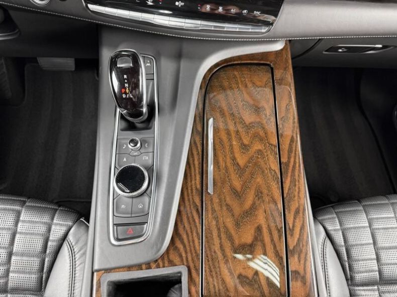 Cadillac Escalade - hlavní fotka