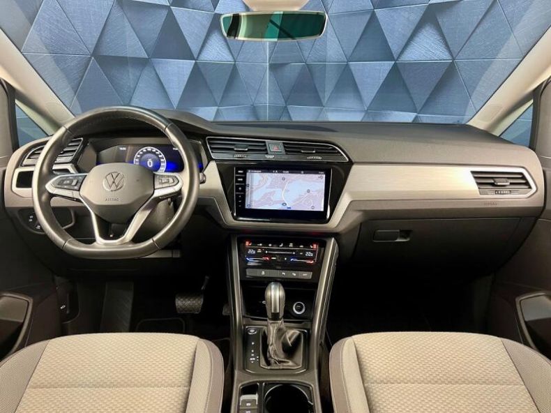 Volkswagen Touran - hlavní fotka