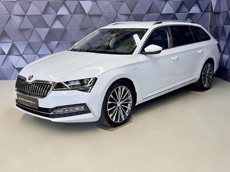 Škoda Superb - hlavní foto
