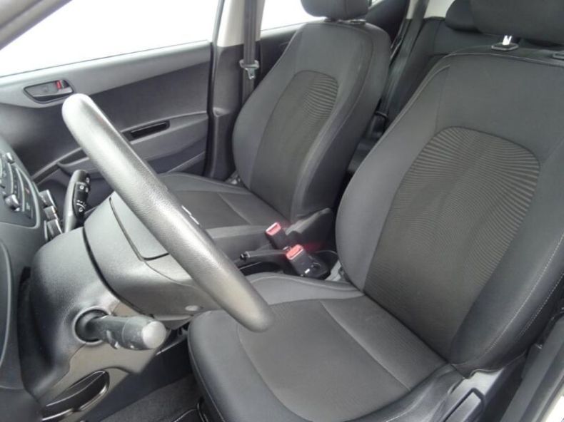 Hyundai i10 - hlavní fotka