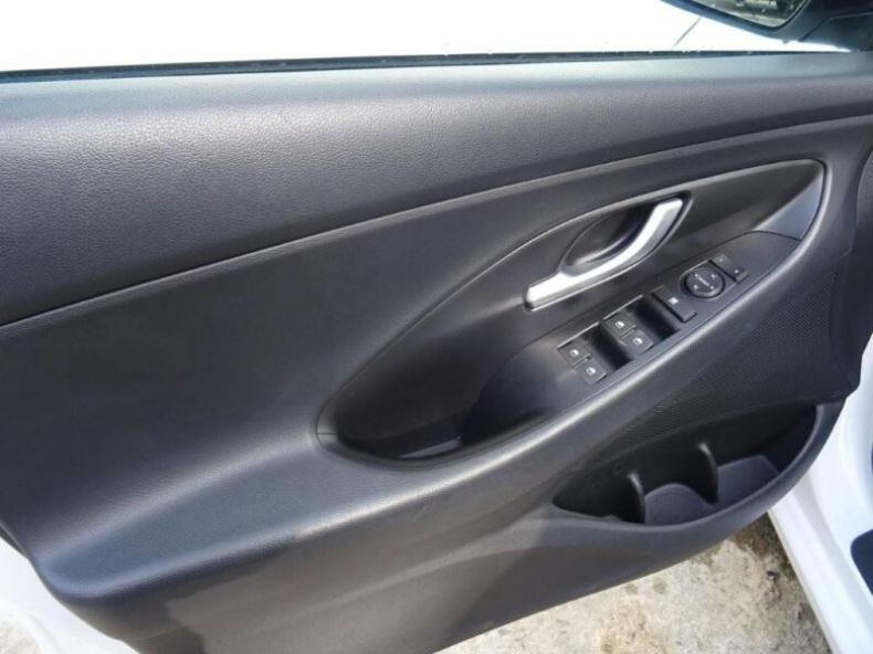 Hyundai i30 - hlavní fotka