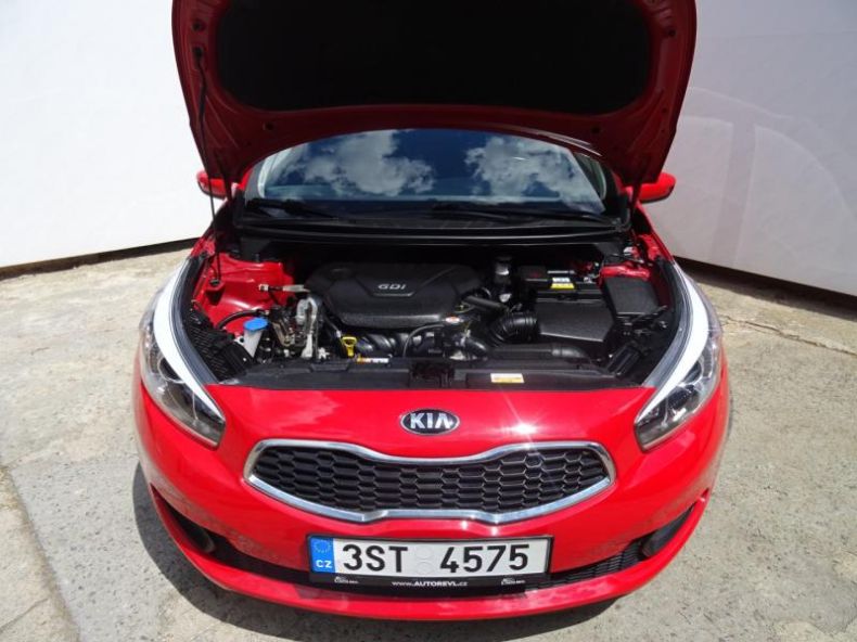 Kia Cee'd - hlavní fotka