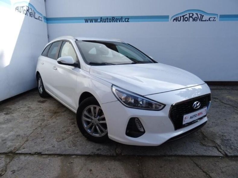 Hyundai i30 - hlavní foto