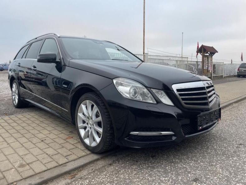 Mercedes Třída E - hlavní foto