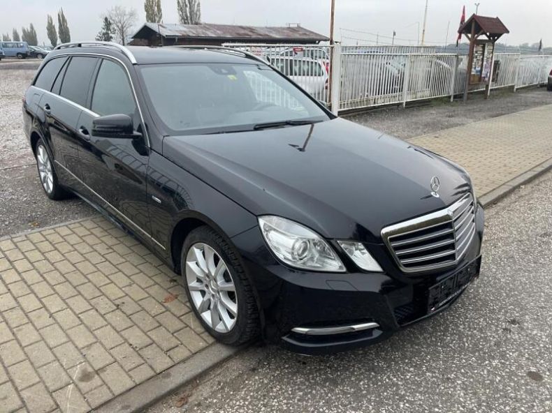 Mercedes Třída E - hlavní fotka