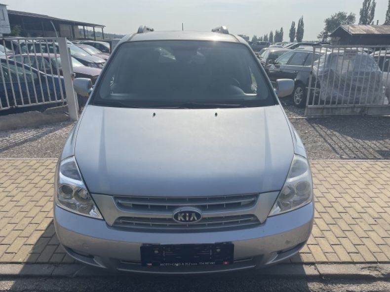 Kia Carnival - hlavní foto
