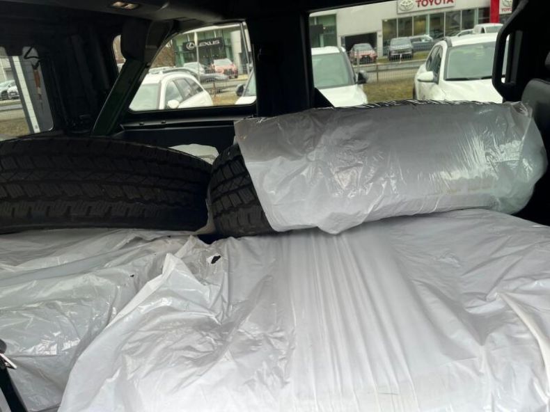 Ford Bronco - hlavní fotka