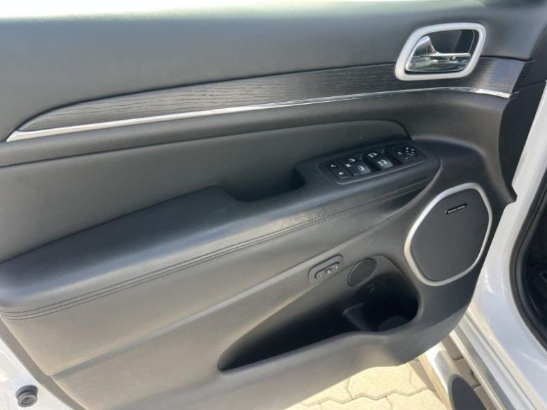 Jeep Grand Cherokee - hlavní fotka