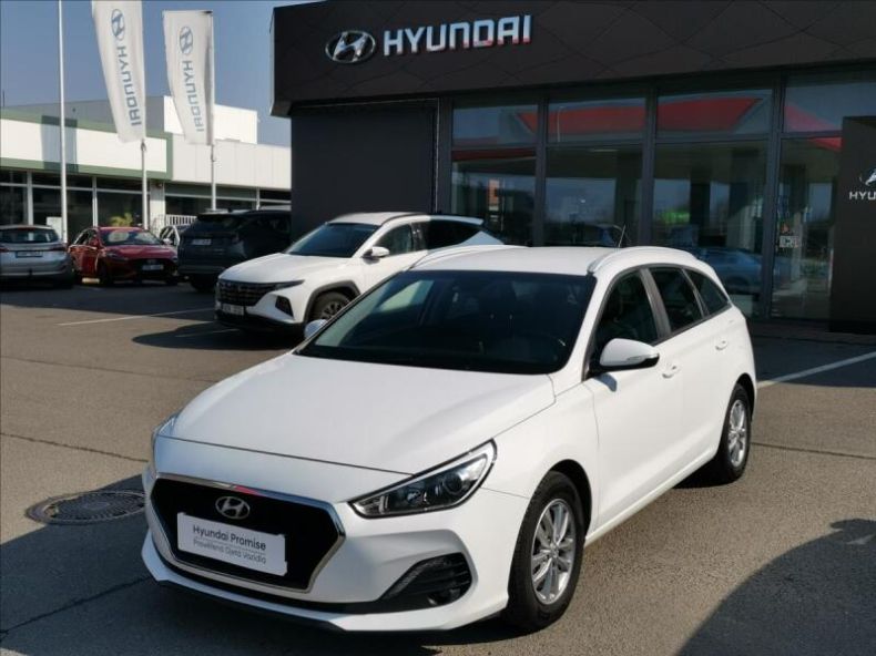 Hyundai i30 - hlavní foto