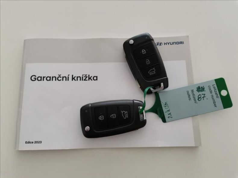 Hyundai i30 - hlavní fotka