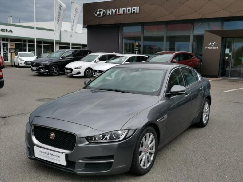 Jaguar XE - hlavní fotka inzerátu