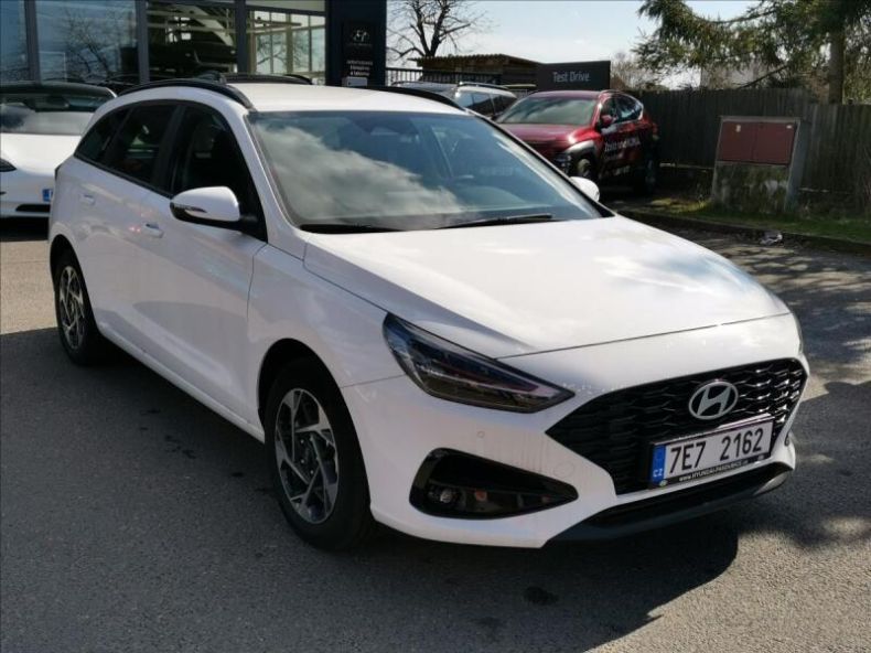 Hyundai i30 - hlavní fotka