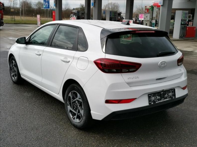 Hyundai i30 - hlavní fotka