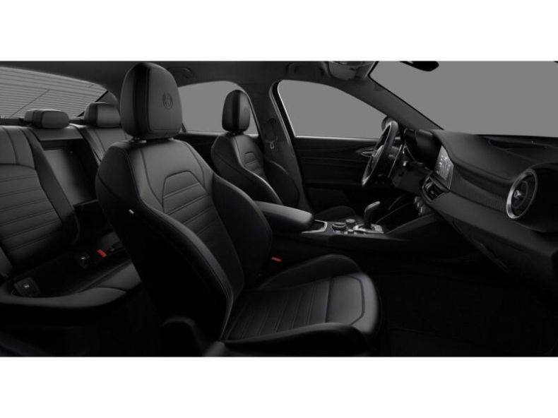 Alfa Romeo Giulia - hlavní fotka