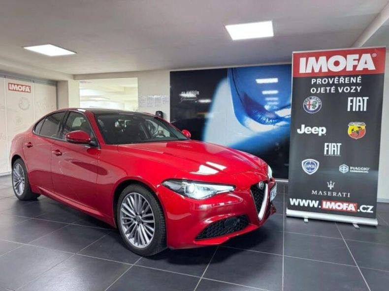 Alfa Romeo Giulia - hlavní foto