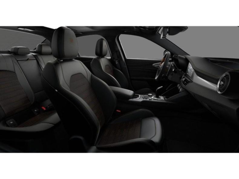 Alfa Romeo Giulia - hlavní fotka