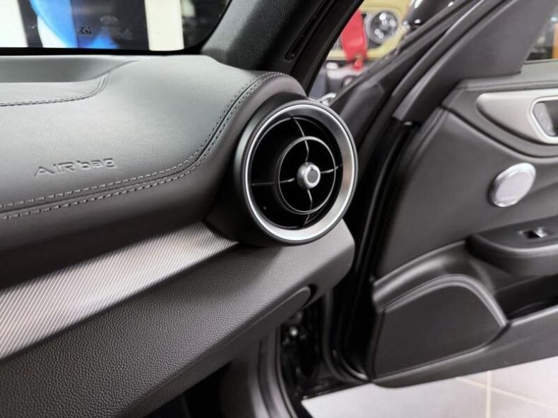 Alfa Romeo Giulia - hlavní fotka