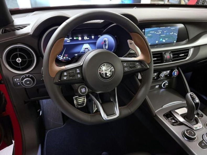 Alfa Romeo Stelvio - hlavní fotka