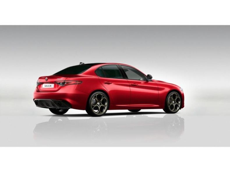 Alfa Romeo Giulia - hlavní fotka