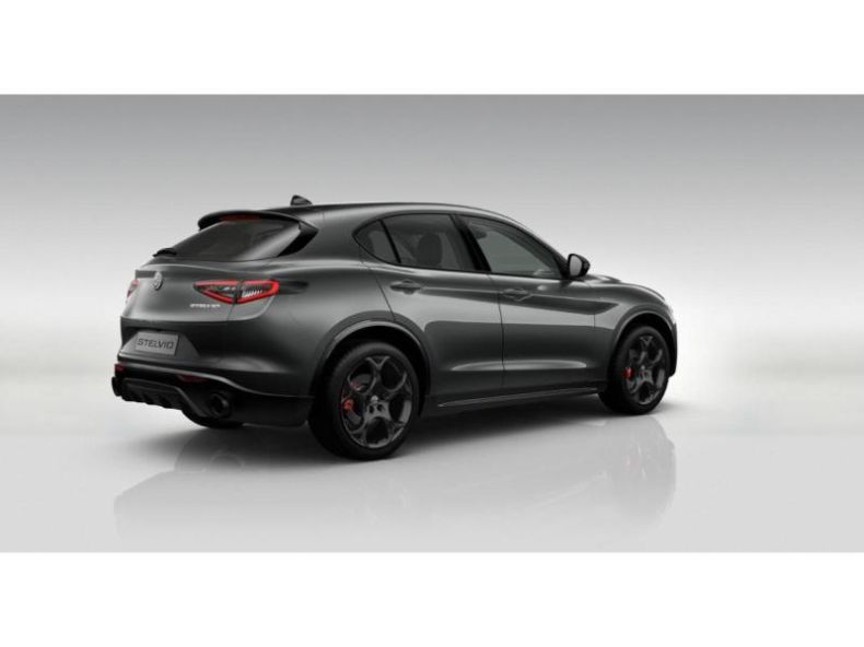 Alfa Romeo Stelvio - hlavní fotka