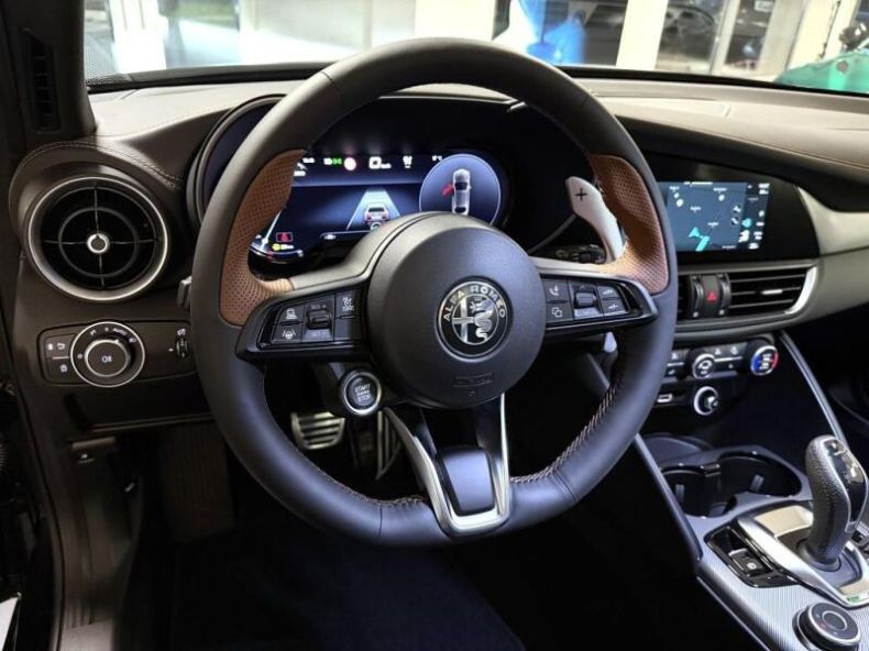 Alfa Romeo Giulia - hlavní fotka