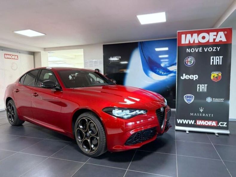Alfa Romeo Giulia - hlavní foto